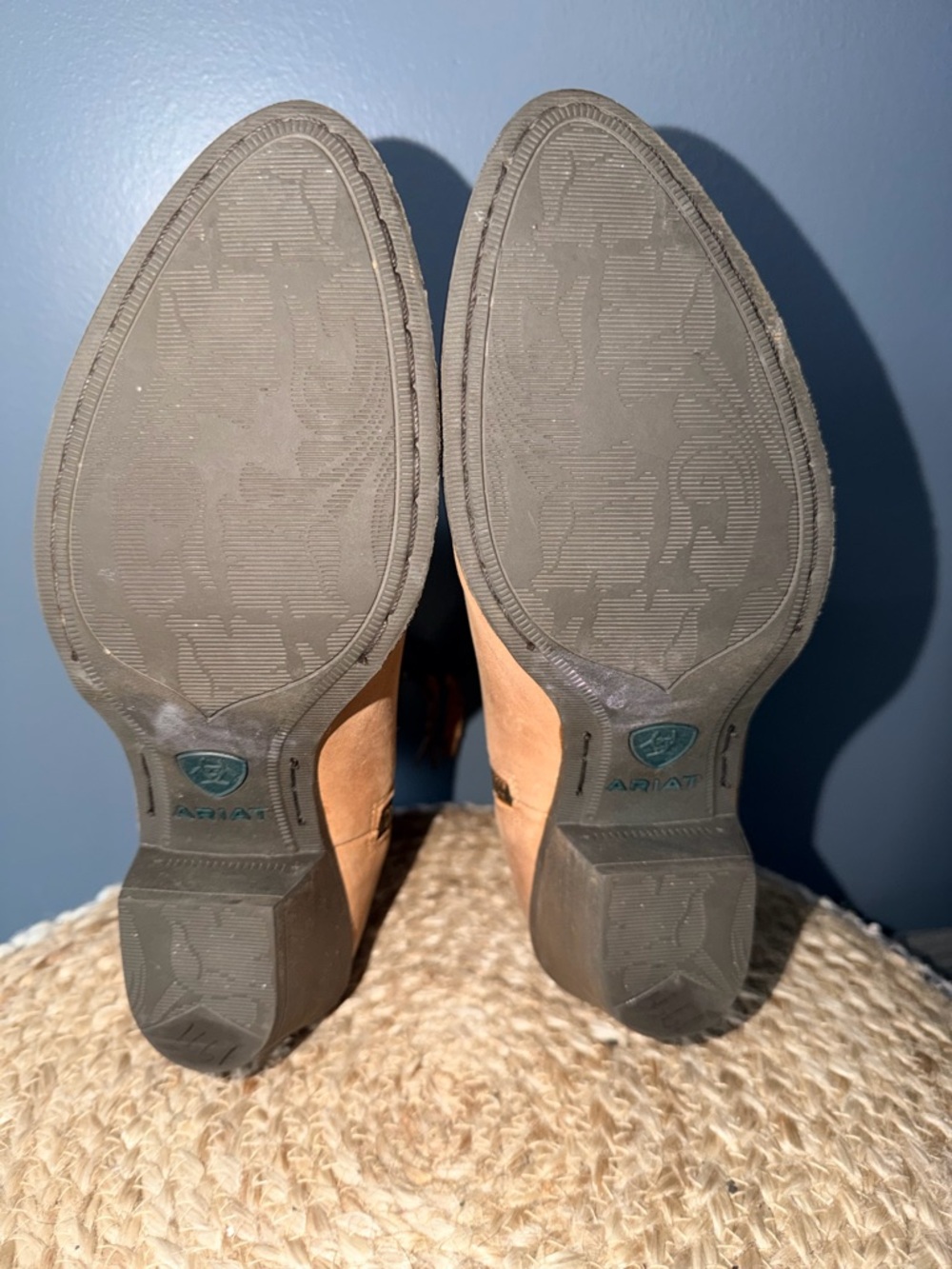 Ariat Darlin Cowgirl Short Boots - Picture 9 of 11